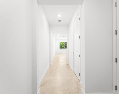 4333 Efendi Drive - Photo Thumbnail 6