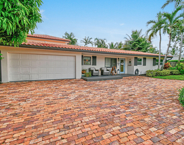 8110 W Lake Drive - Photo Thumbnail 3