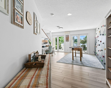 8110 W Lake Drive - Photo Thumbnail 28