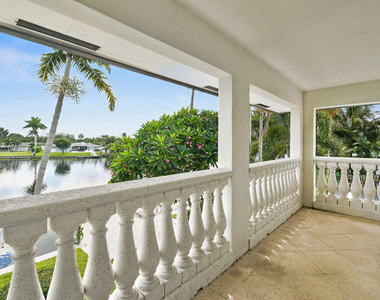 8110 W Lake Drive - Photo Thumbnail 38