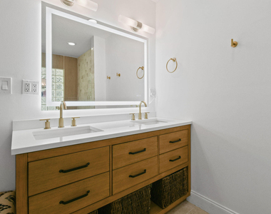 8110 W Lake Drive - Photo Thumbnail 36