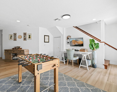 8110 W Lake Drive - Photo Thumbnail 31