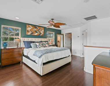 8110 W Lake Drive - Photo Thumbnail 34