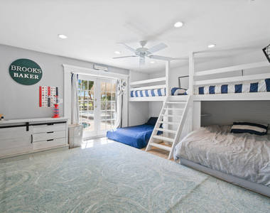 8110 W Lake Drive - Photo Thumbnail 21
