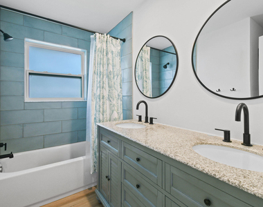 8110 W Lake Drive - Photo Thumbnail 20