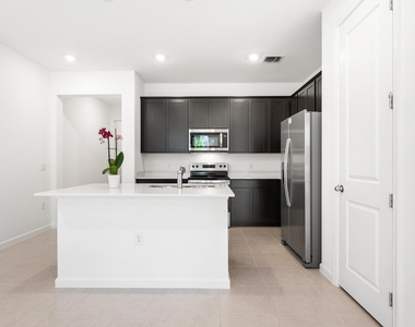 4315 Efendi Drive - Photo Thumbnail 8