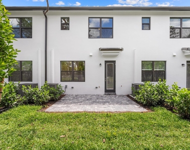 4315 Efendi Drive - Photo Thumbnail 1