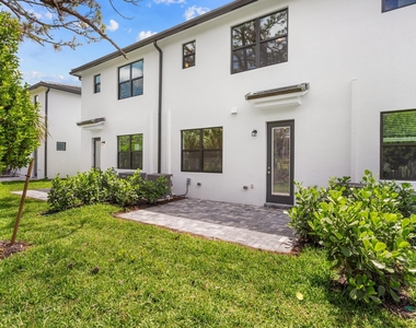 4315 Efendi Drive - Photo Thumbnail 44