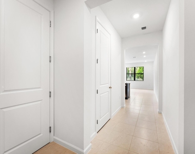 4315 Efendi Drive - Photo Thumbnail 6