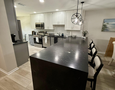 20 Westgate Lane - Photo Thumbnail 1