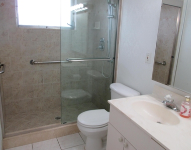 2951 Ashley Drive W - Photo Thumbnail 8