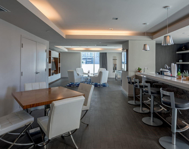 110 Sw 12th Street - Photo Thumbnail 17