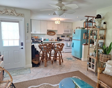 217 Se 2nd Avenue - Photo Thumbnail 2