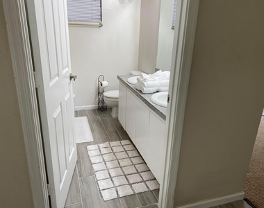 1289 Periwinkle Place - Photo Thumbnail 2