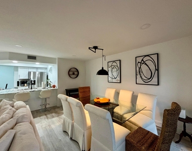 12692 Shoreline Drive - Photo Thumbnail 13