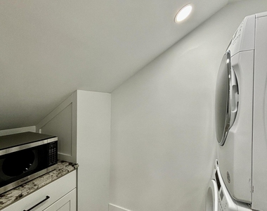 12692 Shoreline Drive - Photo Thumbnail 11