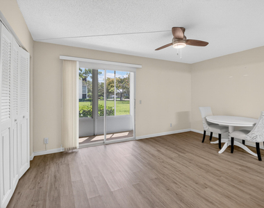 474 Mansfield L - Photo Thumbnail 4