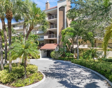 955 Egret Circle - Photo Thumbnail 31
