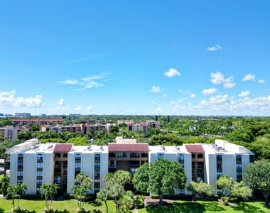 955 Egret Circle - Photo Thumbnail 30