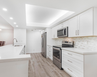 955 Egret Circle - Photo Thumbnail 5