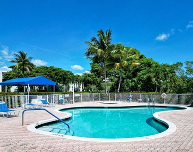 955 Egret Circle - Photo Thumbnail 37