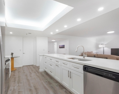 955 Egret Circle - Photo Thumbnail 8