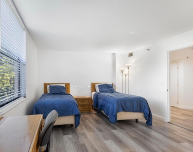 955 Egret Circle - Photo Thumbnail 22