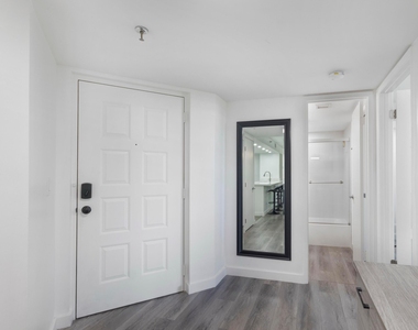 955 Egret Circle - Photo Thumbnail 2