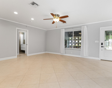5281 Sw 4th Court - Photo Thumbnail 14