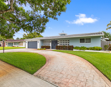 5281 Sw 4th Court - Photo Thumbnail 2