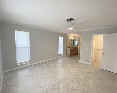 2480 Juniper Drive - Photo Thumbnail 4