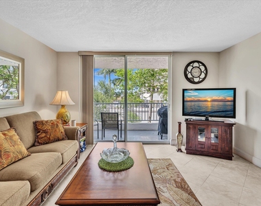 1421 S Ocean Boulevard - Photo Thumbnail 8