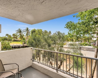 1421 S Ocean Boulevard - Photo Thumbnail 9