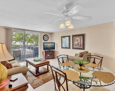 1421 S Ocean Boulevard - Photo Thumbnail 7