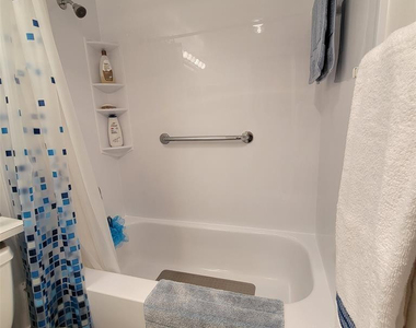 351 Markham P - Photo Thumbnail 9