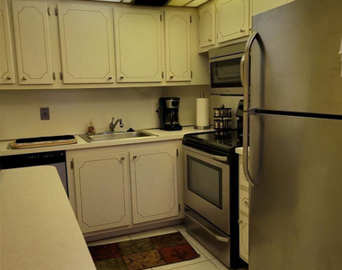 351 Markham P - Photo Thumbnail 1