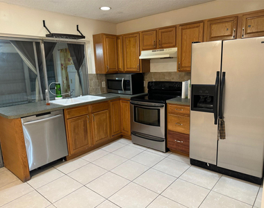 4564 Nw 16th Avenue - Photo Thumbnail 1