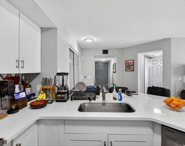 4211 San Marino Boulevard - Photo Thumbnail 5