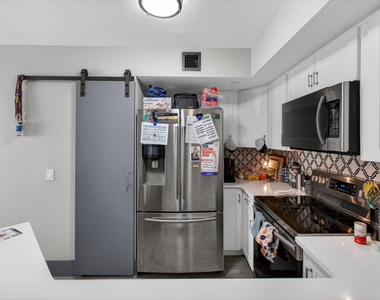 4211 San Marino Boulevard - Photo Thumbnail 7