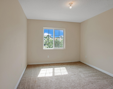 3343 Liberty Square Way - Photo Thumbnail 16