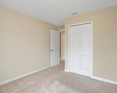 3343 Liberty Square Way - Photo Thumbnail 15