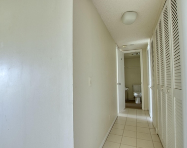 4657 Fountains Drive S - Photo Thumbnail 5