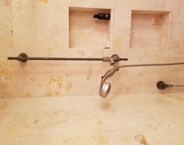 2857 Ne 32nd Street - Photo Thumbnail 6