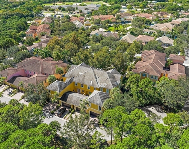 150 Lismore Lane - Photo Thumbnail 15