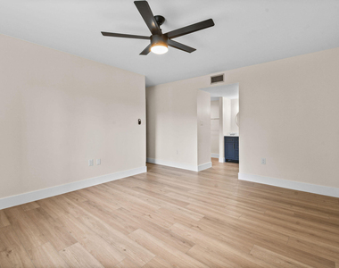 2233 Nw 22nd Avenue - Photo Thumbnail 21