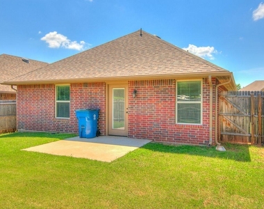 804 Stag Trail - Photo Thumbnail 8