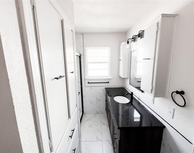 10601 Tumilty Terrace - Photo Thumbnail 12