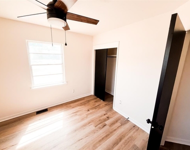 10601 Tumilty Terrace - Photo Thumbnail 14