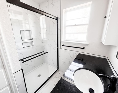 10601 Tumilty Terrace - Photo Thumbnail 11