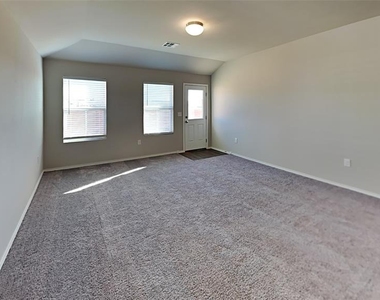 11748 Nw 99th Terrace - Photo Thumbnail 5